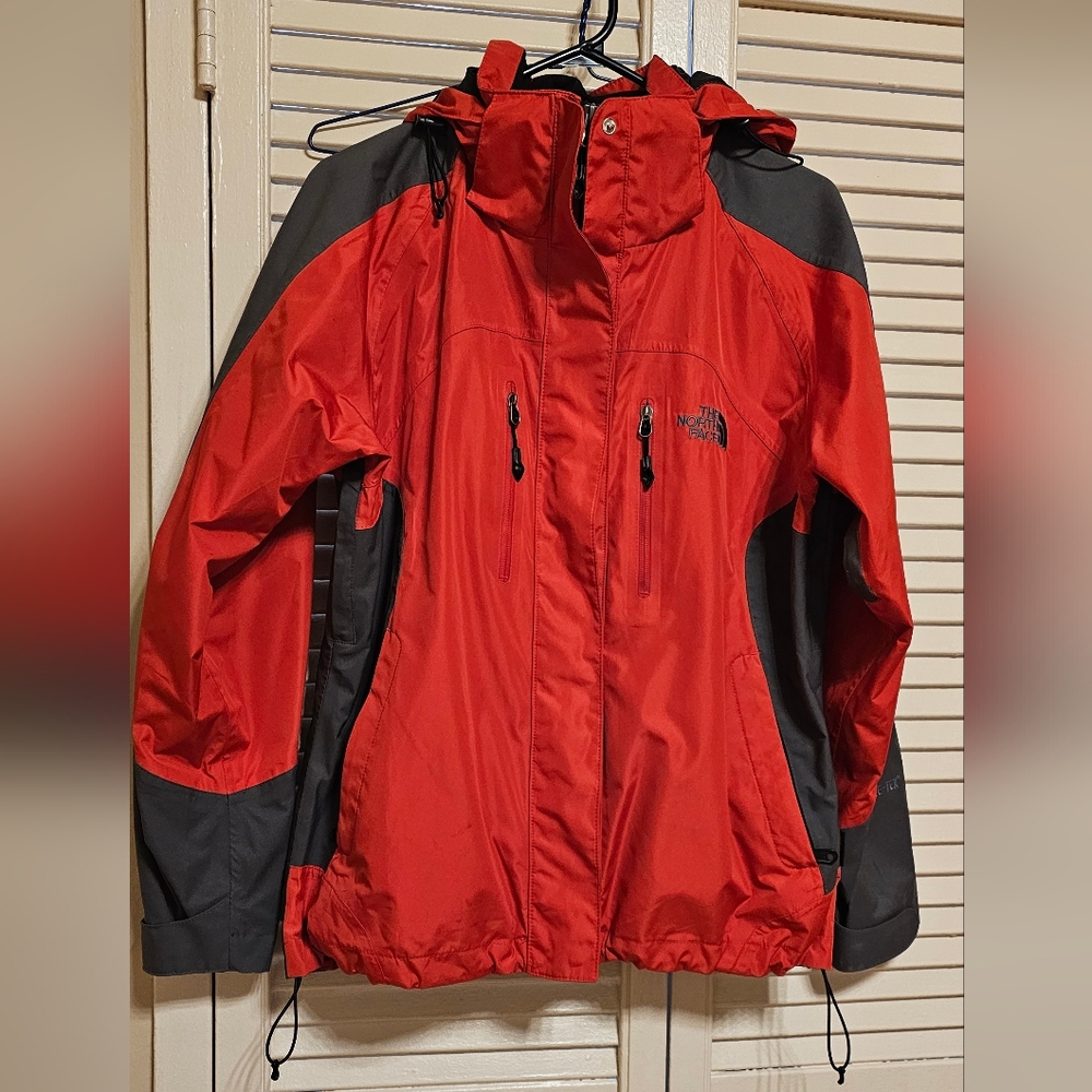The North Face Summit Series Gore-Tex Outerwear, Rain Jacket M  B-20